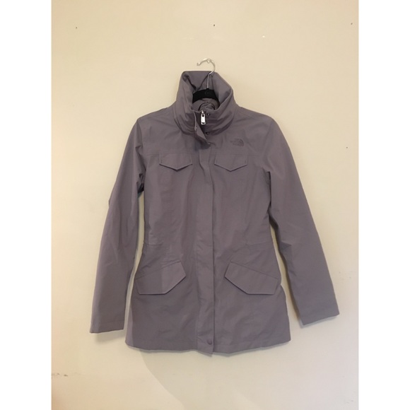 TNF Raincoat - Picture 1 of 4